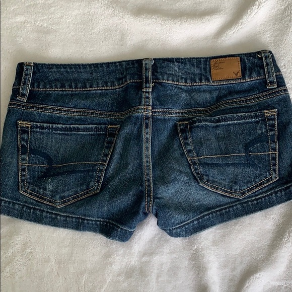 Women’s American Eagle denim shorts - Picture 2 of 5